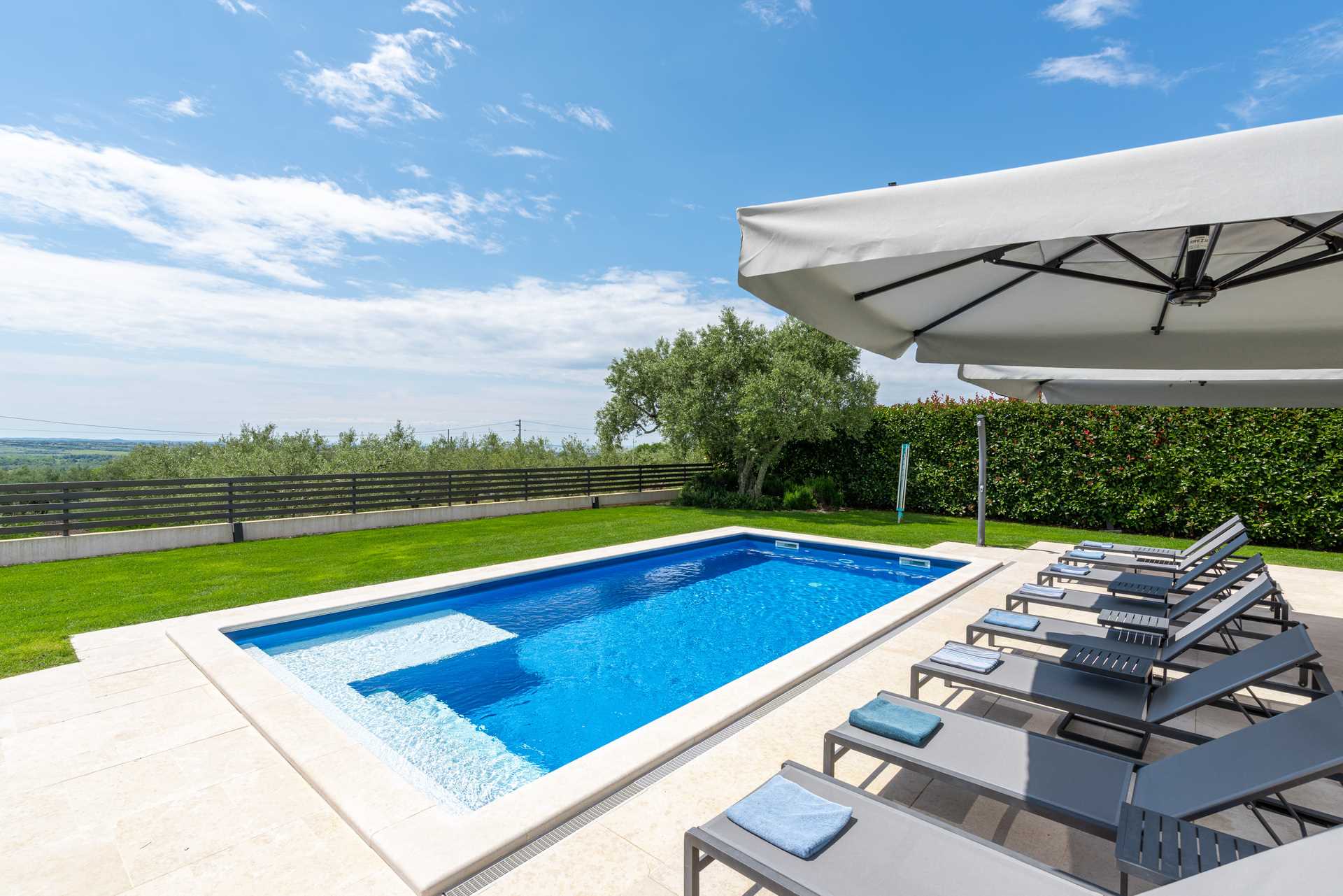 Pool & Entspannung